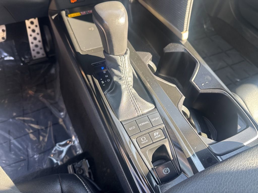 Used 2025 Toyota Camry SE image 10
