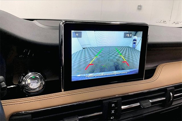 Used 2022 Lincoln Corsair Reserve w/ Luxury Package image 27