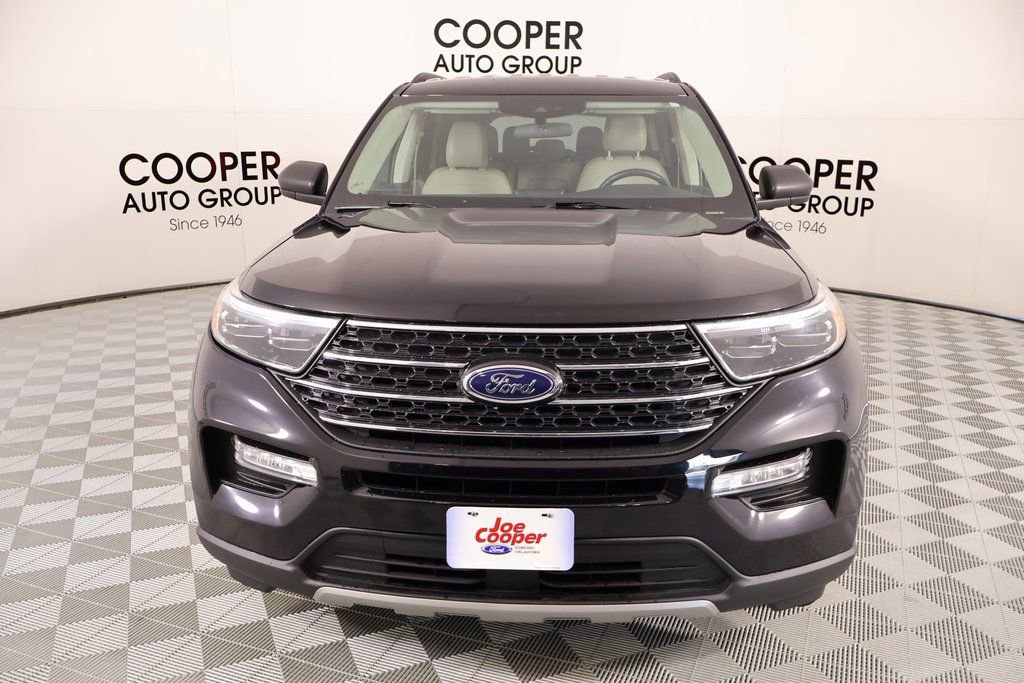 Used 2023 Ford Explorer XLT w/ Equipment Group 202A image 9