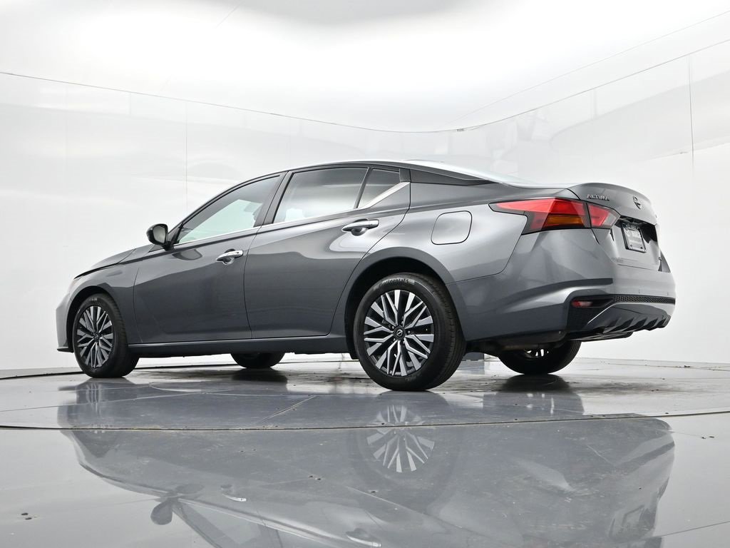 Used 2024 Nissan Altima 2.5 SV image 51