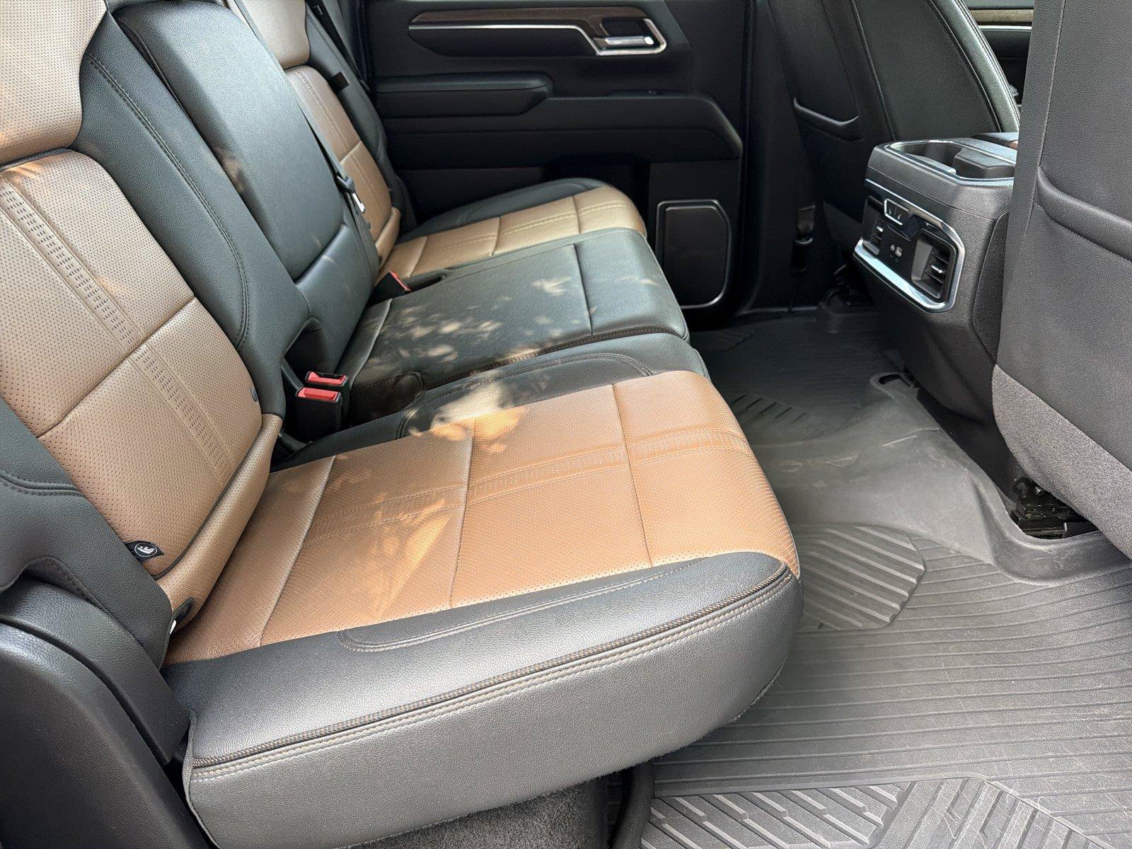 Certified 2024 Chevrolet Silverado 2500 High Country w/ LPO, Dark Essentials Package AWD/4WD image 13
