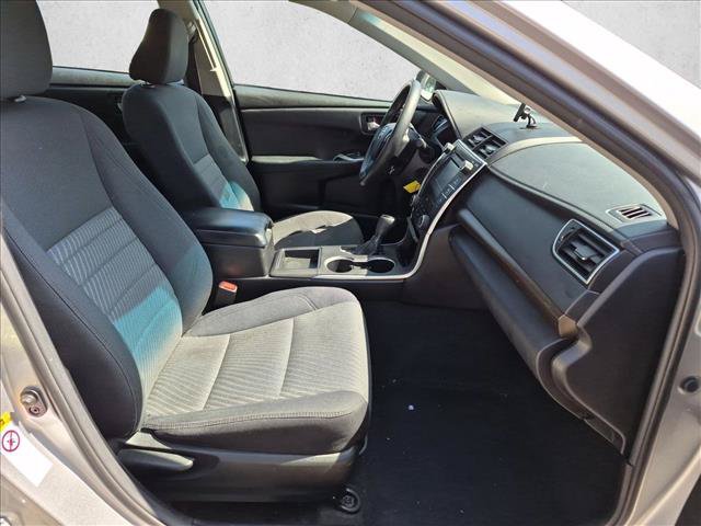 Used 2016 Toyota Camry LE FWD image 11