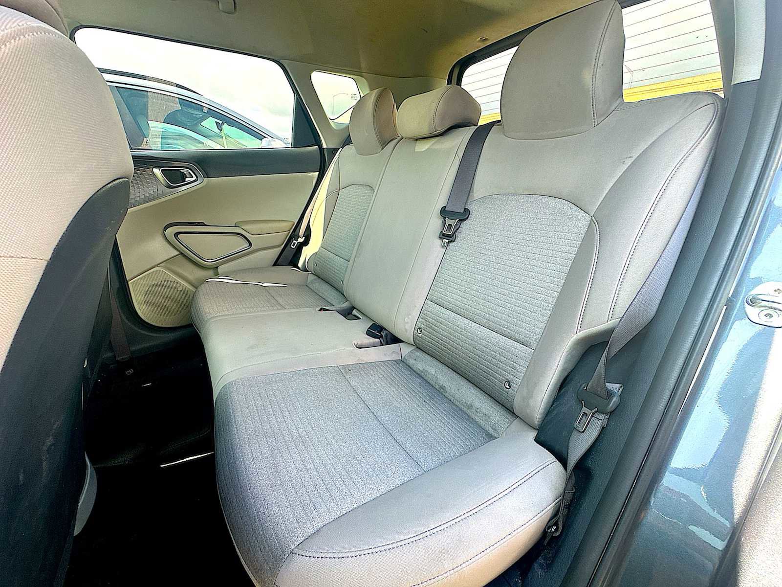 Used 2022 Kia Soul S image 24