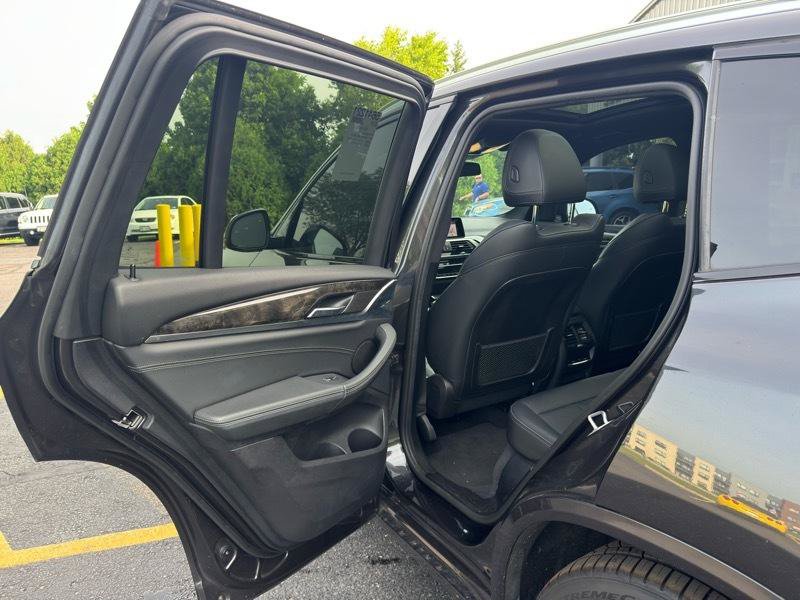 Used 2019 BMW X3 xDrive30i w/ M Sport Package 2 AWD/4WD image 23