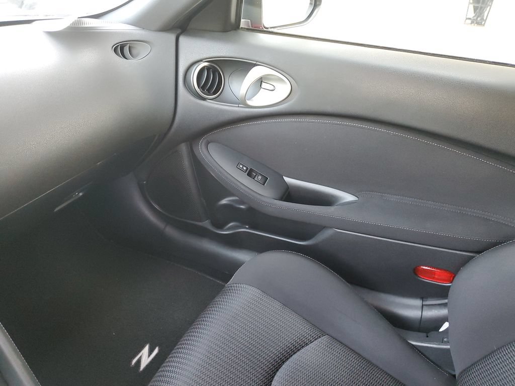 Certified 2020 Nissan 370Z Coupe RWD image 34
