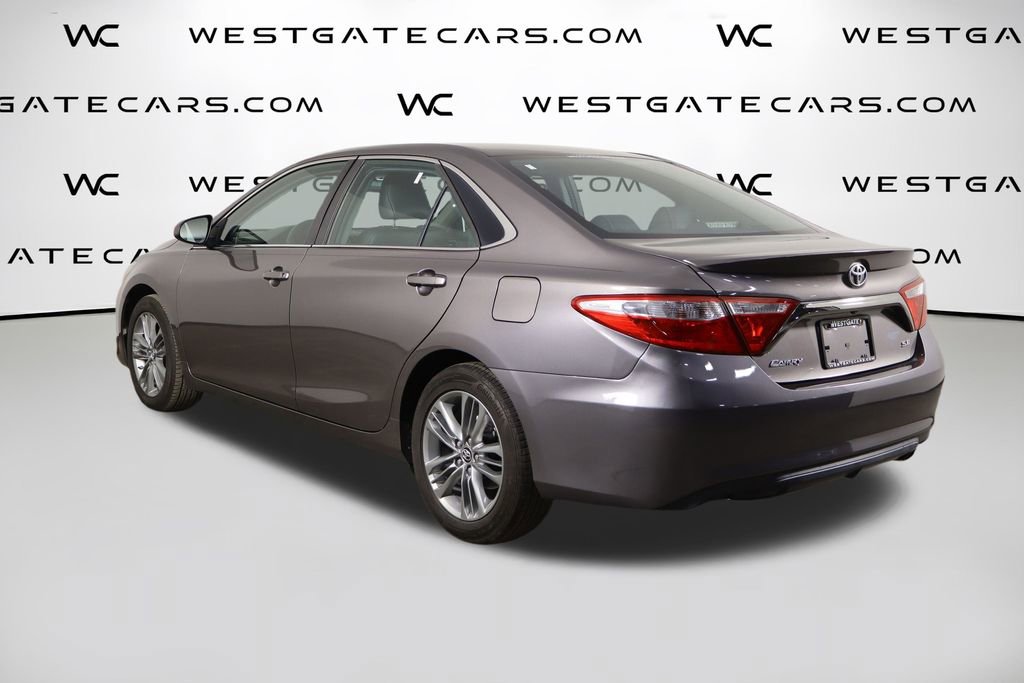 Used 2015 Toyota Camry SE FWD image 40