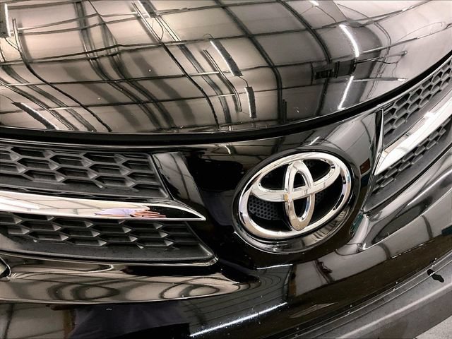 Used 2015 Toyota RAV4 Limited AWD/4WD image 30