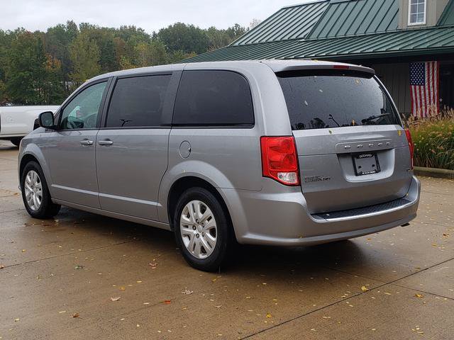 Used 2018 Dodge Grand Caravan SE w/ UConnect Hands-Free Group FWD image 8