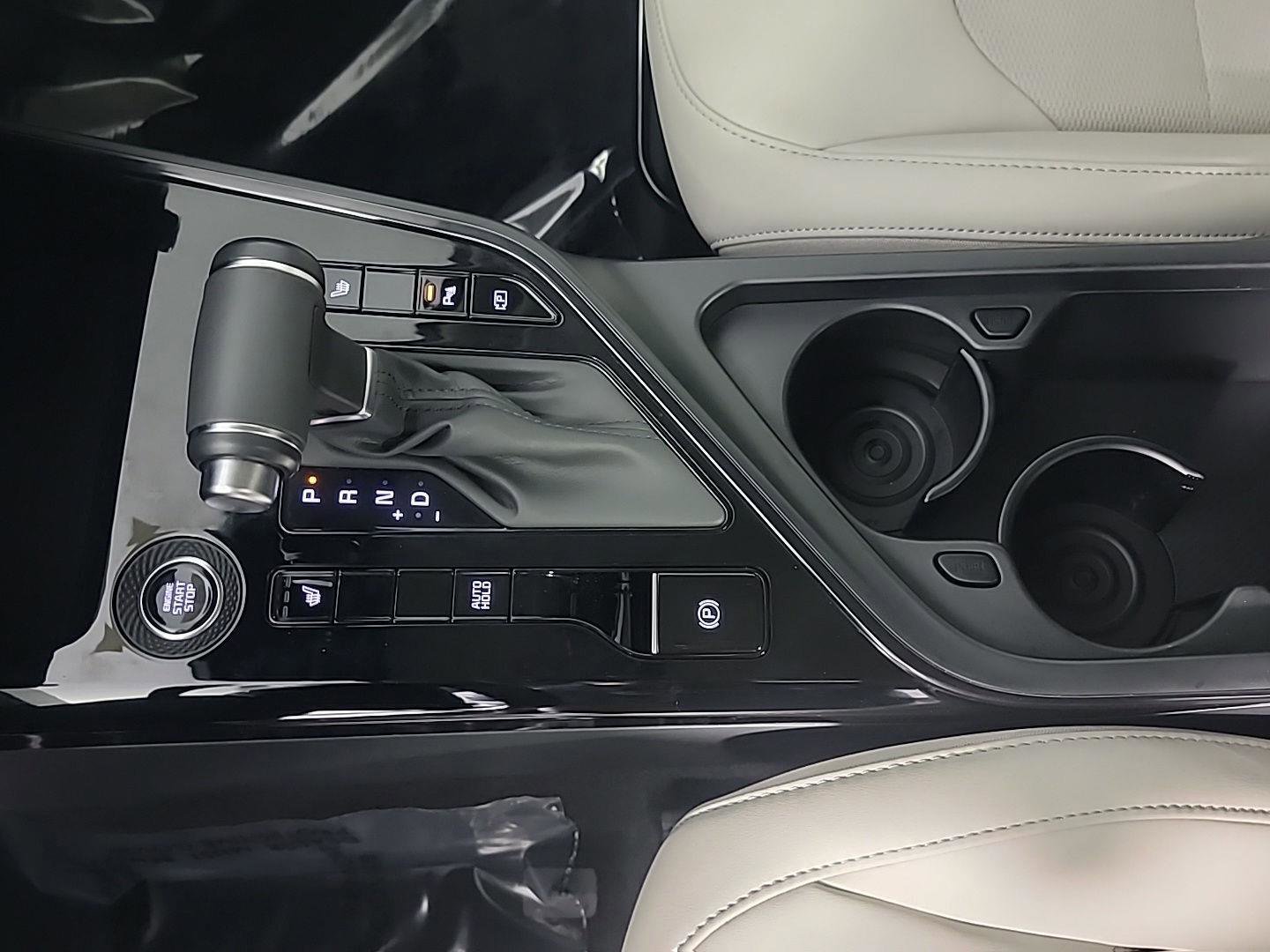 Used 2025 Kia Niro EX image 32