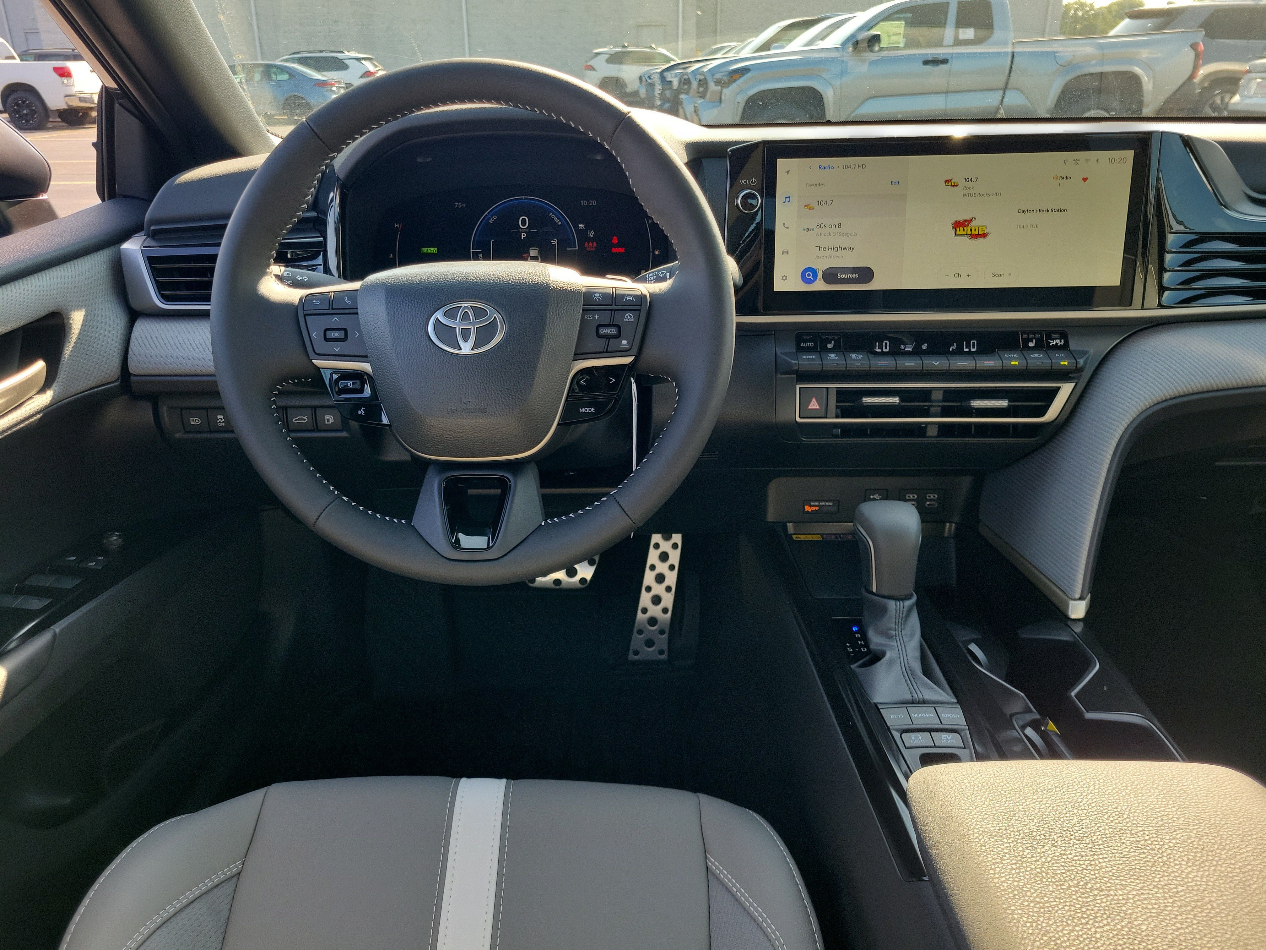 New 2026 Toyota Camry SE FWD image 10