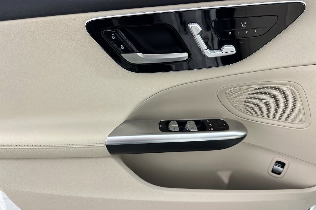 Certified 2026 Mercedes-Benz C 300 Sedan image 12