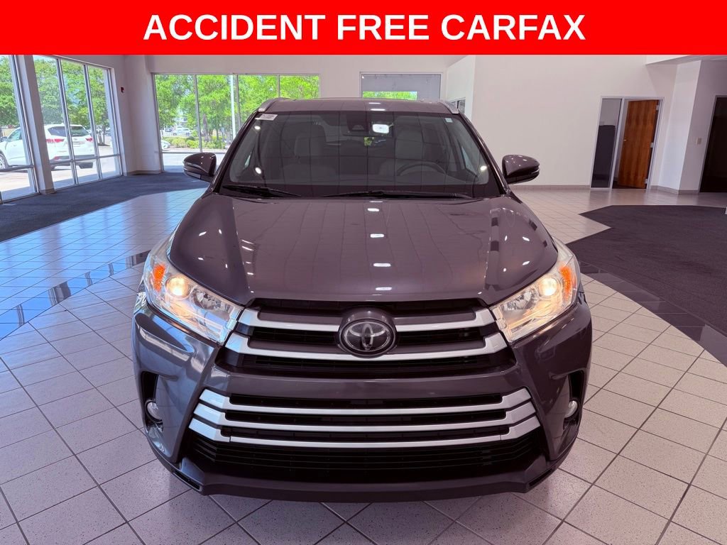 Used 2018 Toyota Highlander XLE AWD/4WD image 2