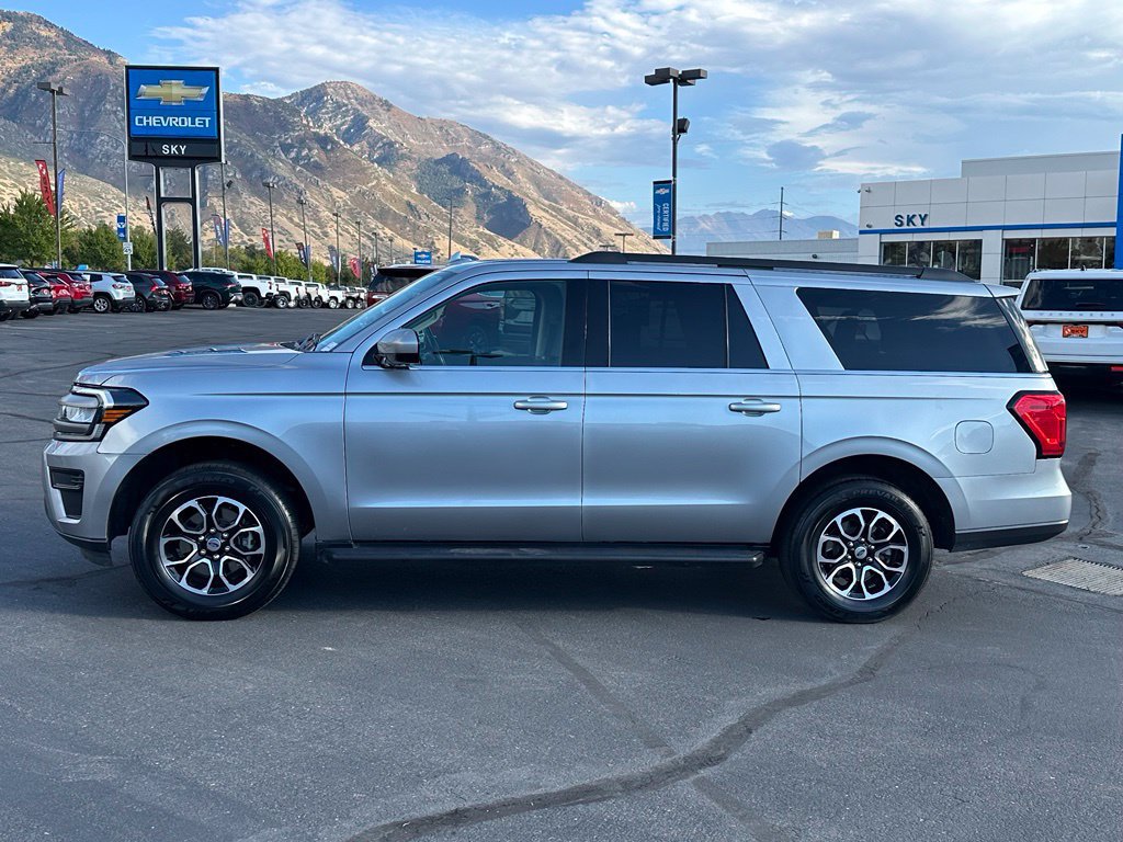 Used 2024 Ford Expedition Max XLT AWD/4WD image 13
