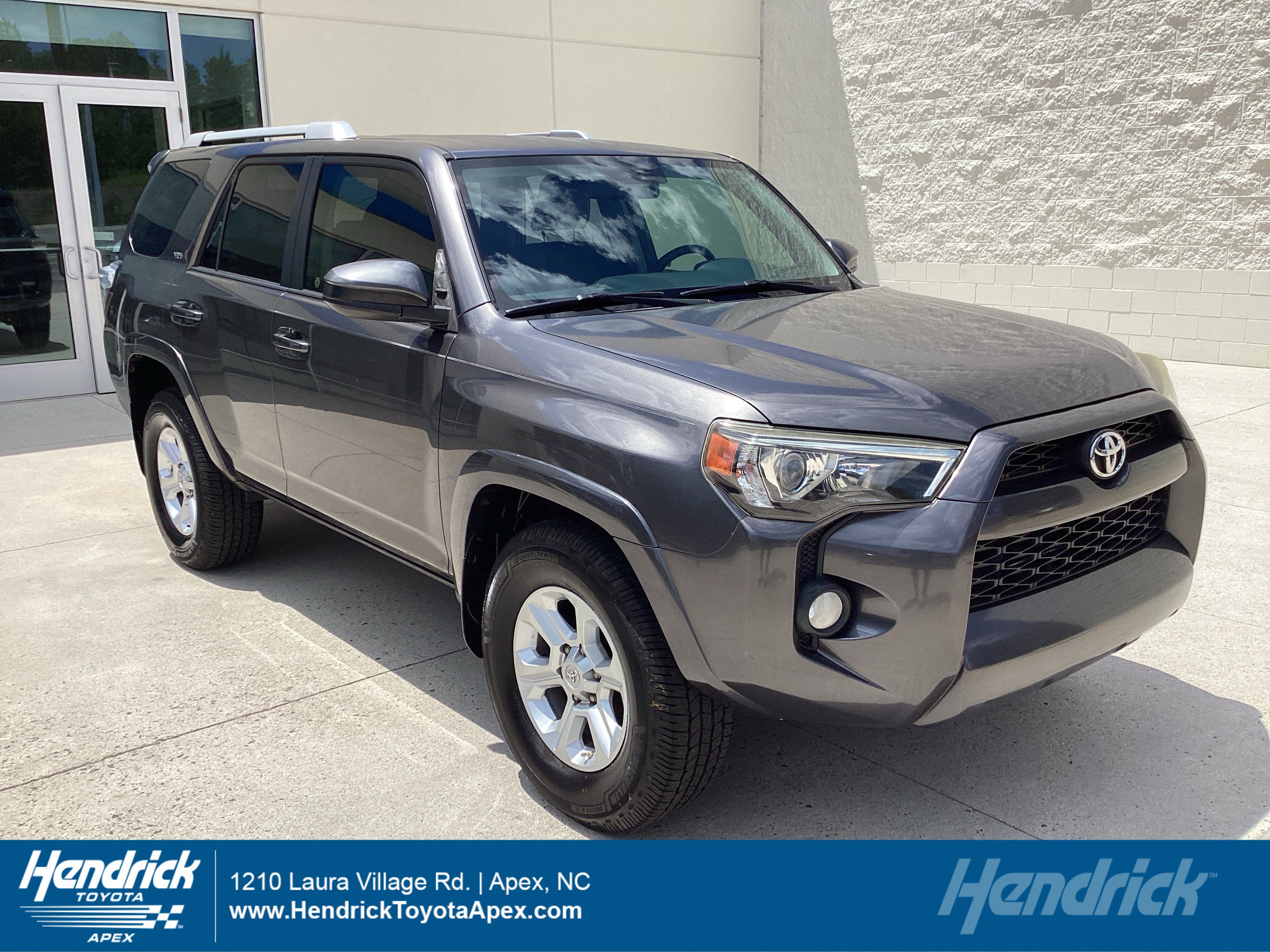 Used 2016 Toyota 4Runner SR5 RWD image 1