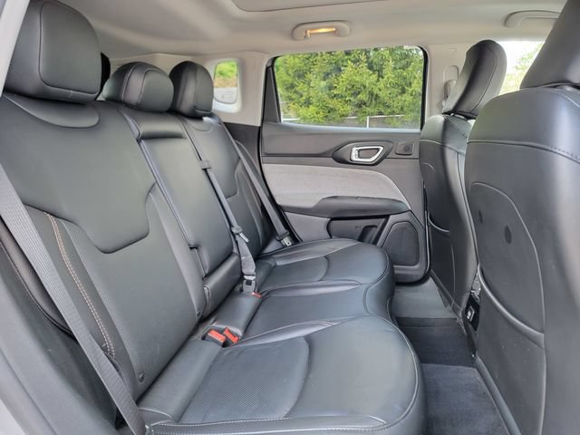 Certified 2022 Jeep Compass Latitude w/ Sun and Sound Group AWD/4WD image 23