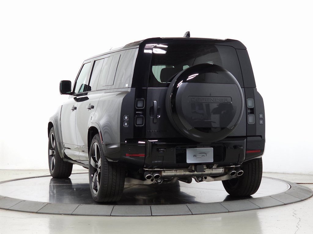 Used 2026 Land Rover Defender 110 V8 AWD/4WD image 3