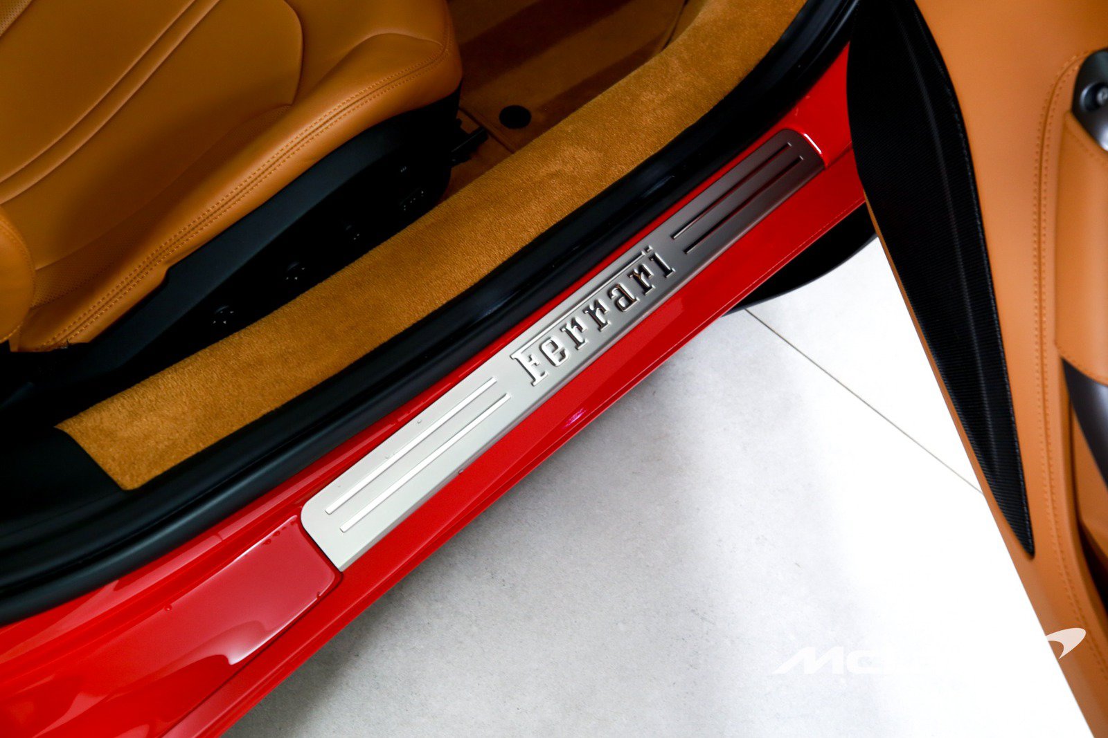 Used 2020 Ferrari F8 Tributo RWD image 21