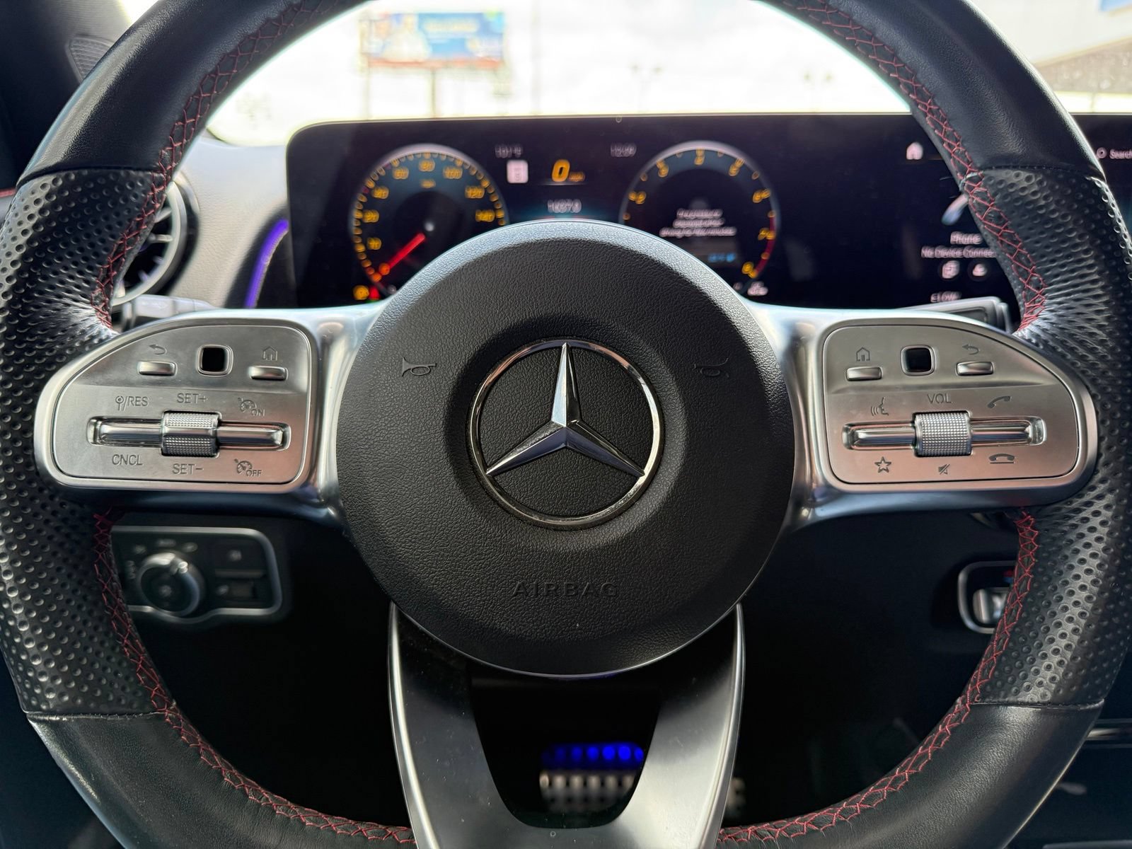 Used 2023 Mercedes-Benz GLB 35 AMG 4MATIC image 10