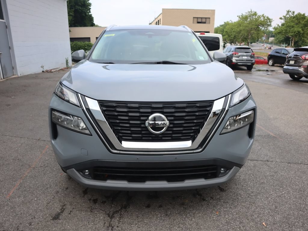 Used 2021 Nissan Rogue SL AWD/4WD image 2