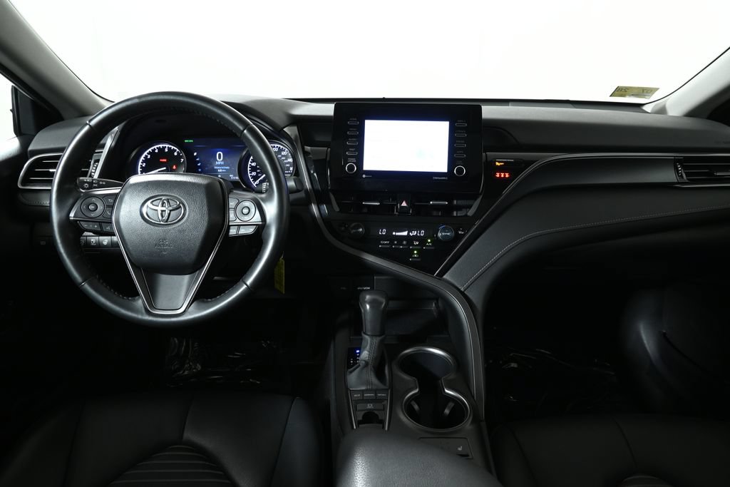Used 2024 Toyota Camry SE w/ Cold Weather Package AWD/4WD image 17