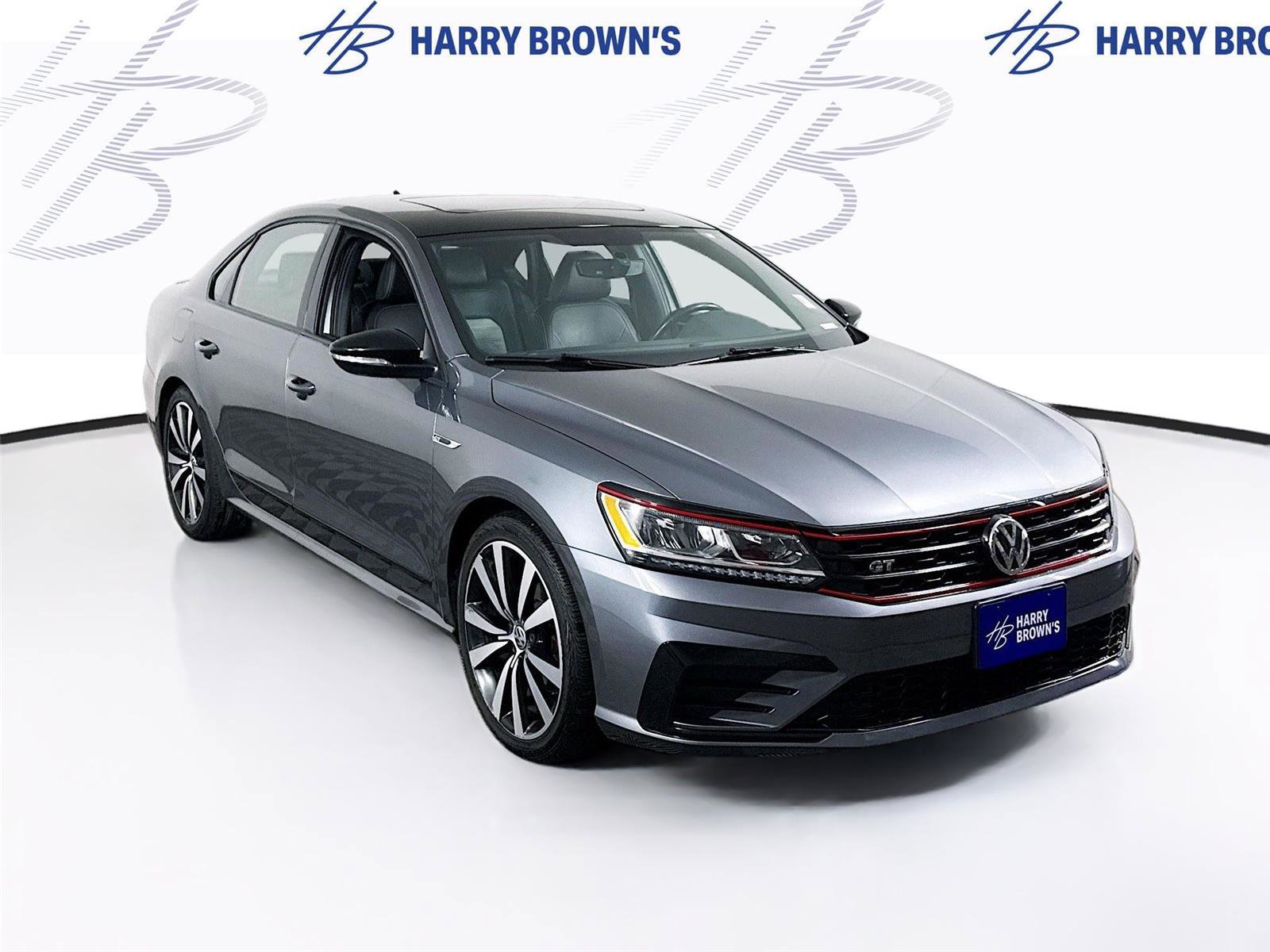Used 2018 Volkswagen Passat 3.6 image 25