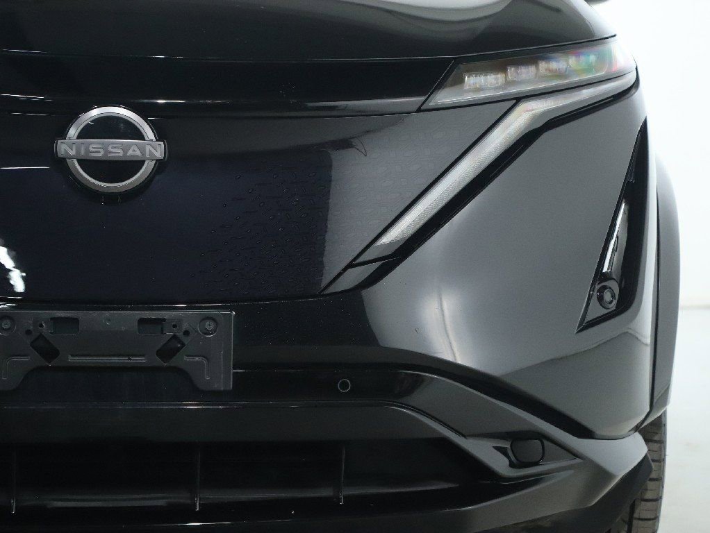 Used 2023 Nissan Ariya AWD image 8
