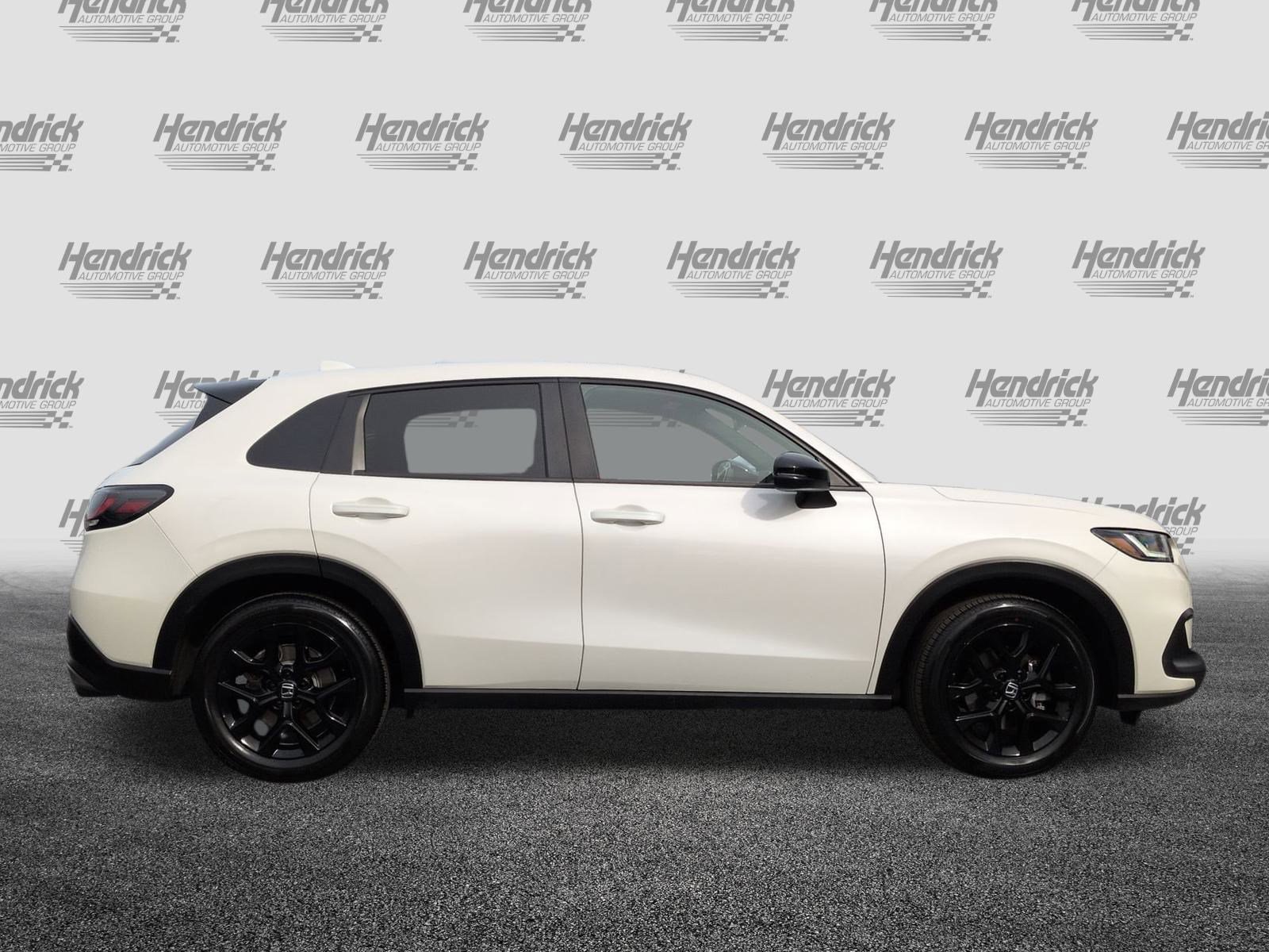 Used 2024 Honda HR-V Sport image 11