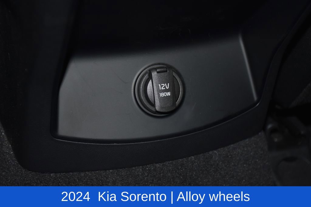 Used 2024 Kia Sorento S w/ Panoramic Sunroof Package image 30