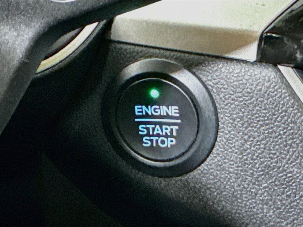 Used 2020 Ford Escape SE FWD image 28