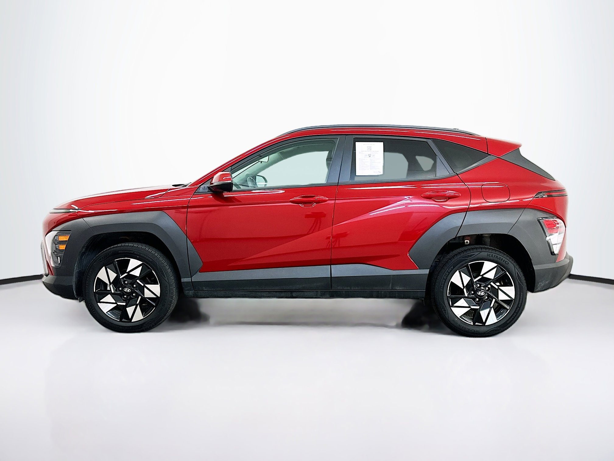 Used 2025 Hyundai Kona SEL image 4