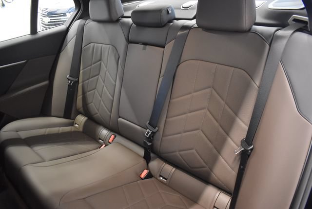 New 2027 BMW 530i xDrive w/ M Sport Package AWD/4WD image 7