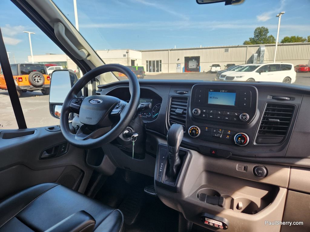 Used 2020 Ford Transit 150 XL video 2