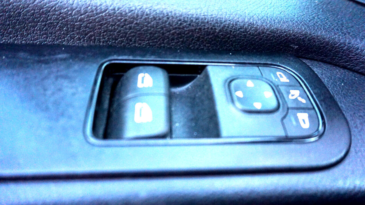 Used 2023 Mercedes-Benz Sprinter 2500 image 22