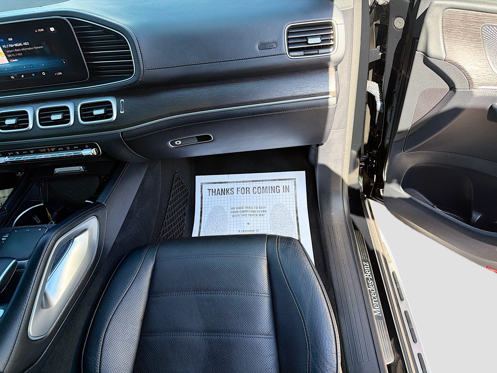 Used 2021 Mercedes-Benz GLS 580 4MATIC image 18