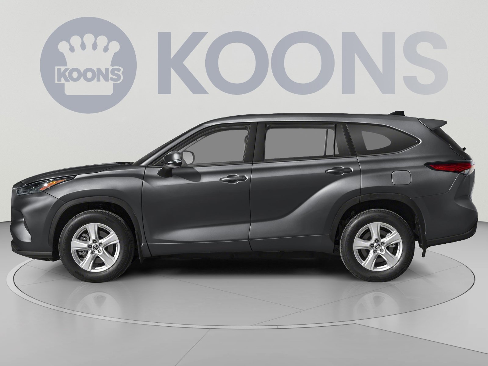 Used 2023 Toyota Highlander LE AWD/4WD image 4