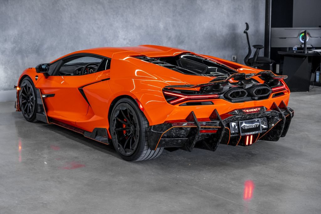 Used 2024 Lamborghini Revuelto AWD/4WD image 14