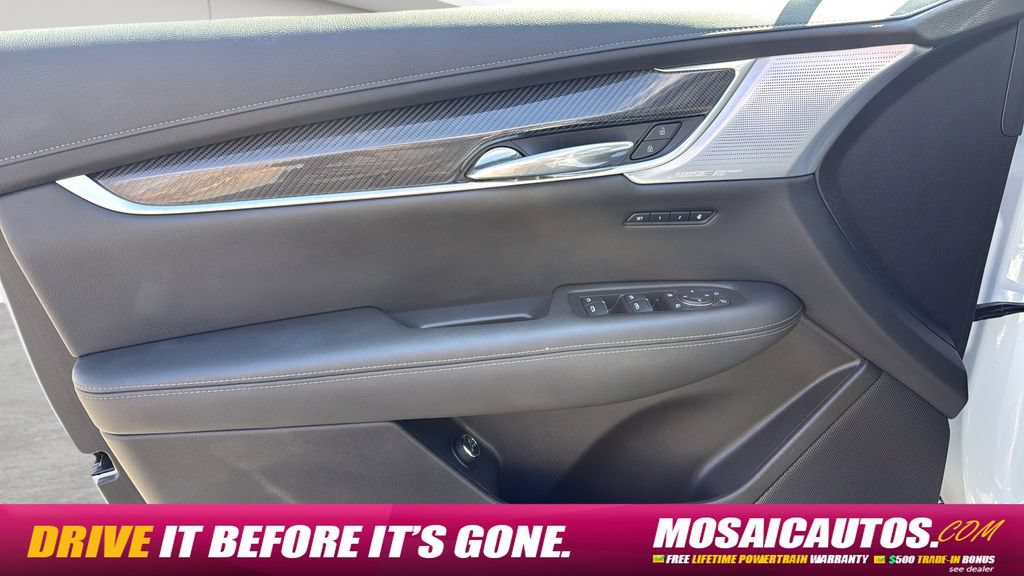 Used 2024 Cadillac XT6 Sport w/ Technology Package AWD/4WD image 27
