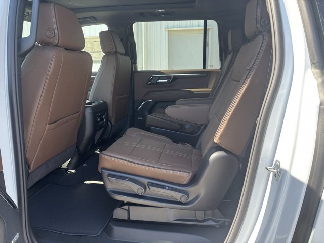 New 2026 Chevrolet Suburban High Country w/ Sun And Tow Package image 14