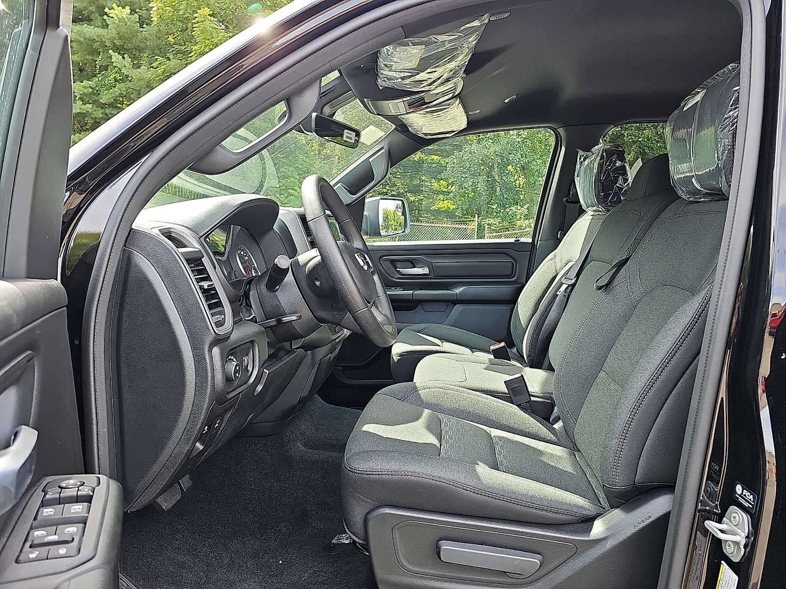 New 2027 RAM 1500 Warlock AWD/4WD image 9