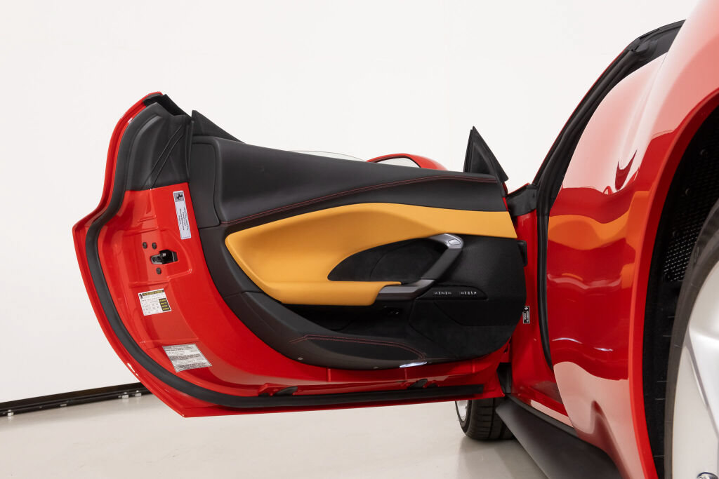 Used 2025 Ferrari 296 GTS RWD image 34