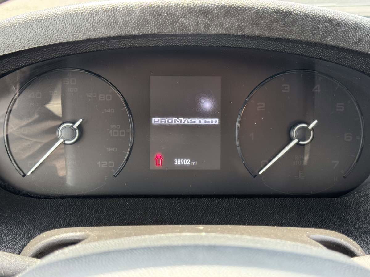 Used 2025 RAM ProMaster 2500 w/ Convenience Group FWD image 33