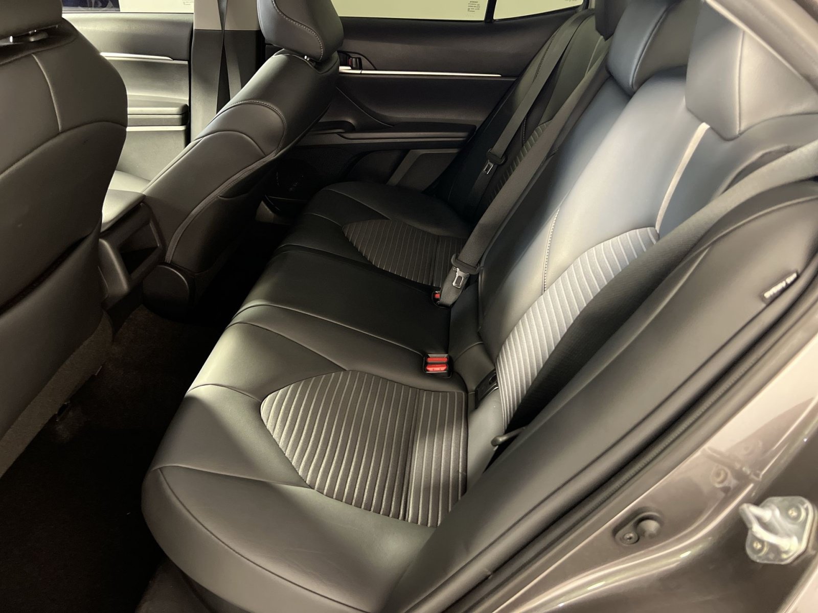 Used 2024 Toyota Camry SE FWD image 26
