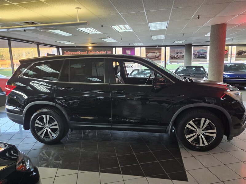 Used 2017 Honda Pilot EX-L image 3