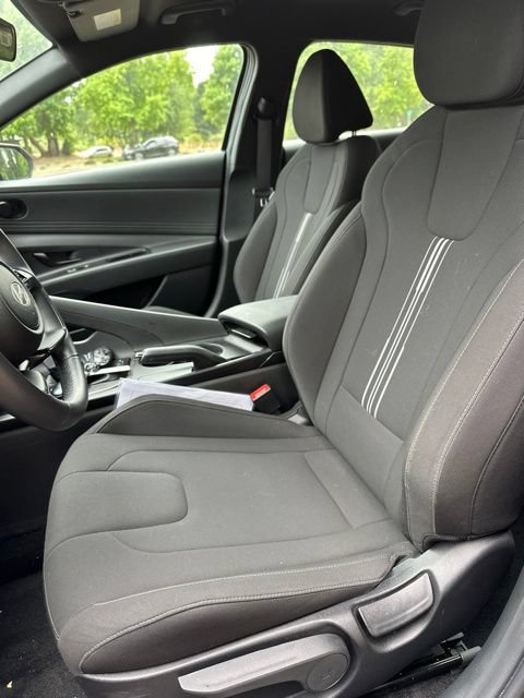 Certified 2025 Hyundai Elantra Sport FWD image 13