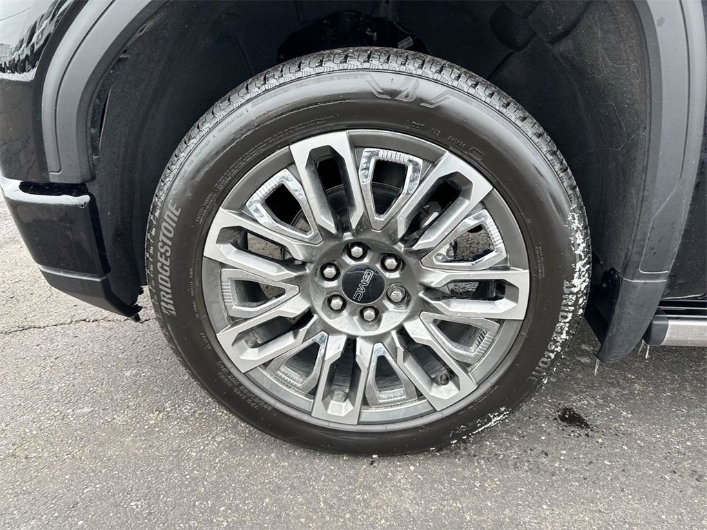 Used 2024 GMC Sierra 1500 Denali Ultimate image 10