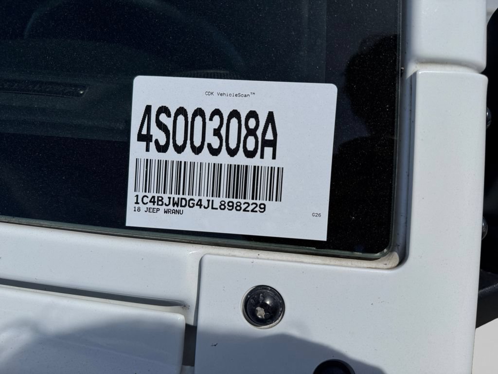 Used 2018 Jeep Wrangler Unlimited Sport w/ Connectivity Group AWD/4WD image 34