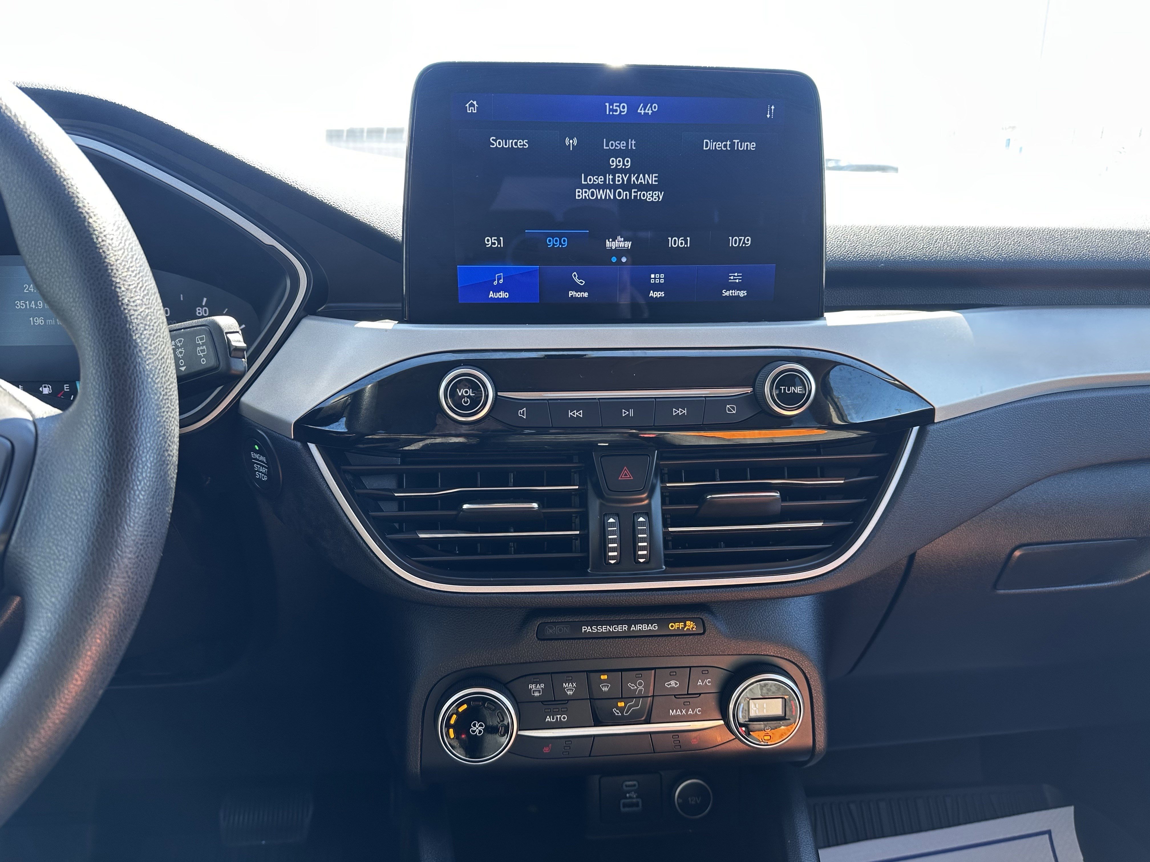 Used 2020 Ford Escape SE image 16