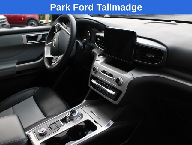 Used 2023 Ford Explorer XLT w/ Equipment Group 202A AWD/4WD image 24