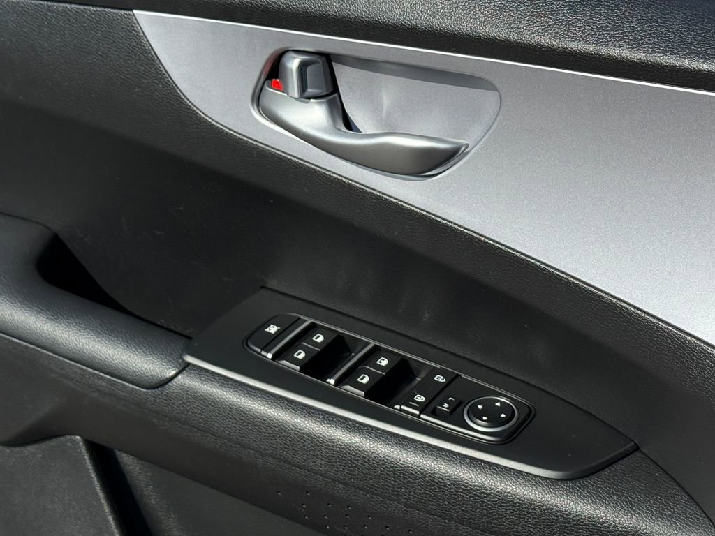 Used 2024 Kia Forte LXS image 30