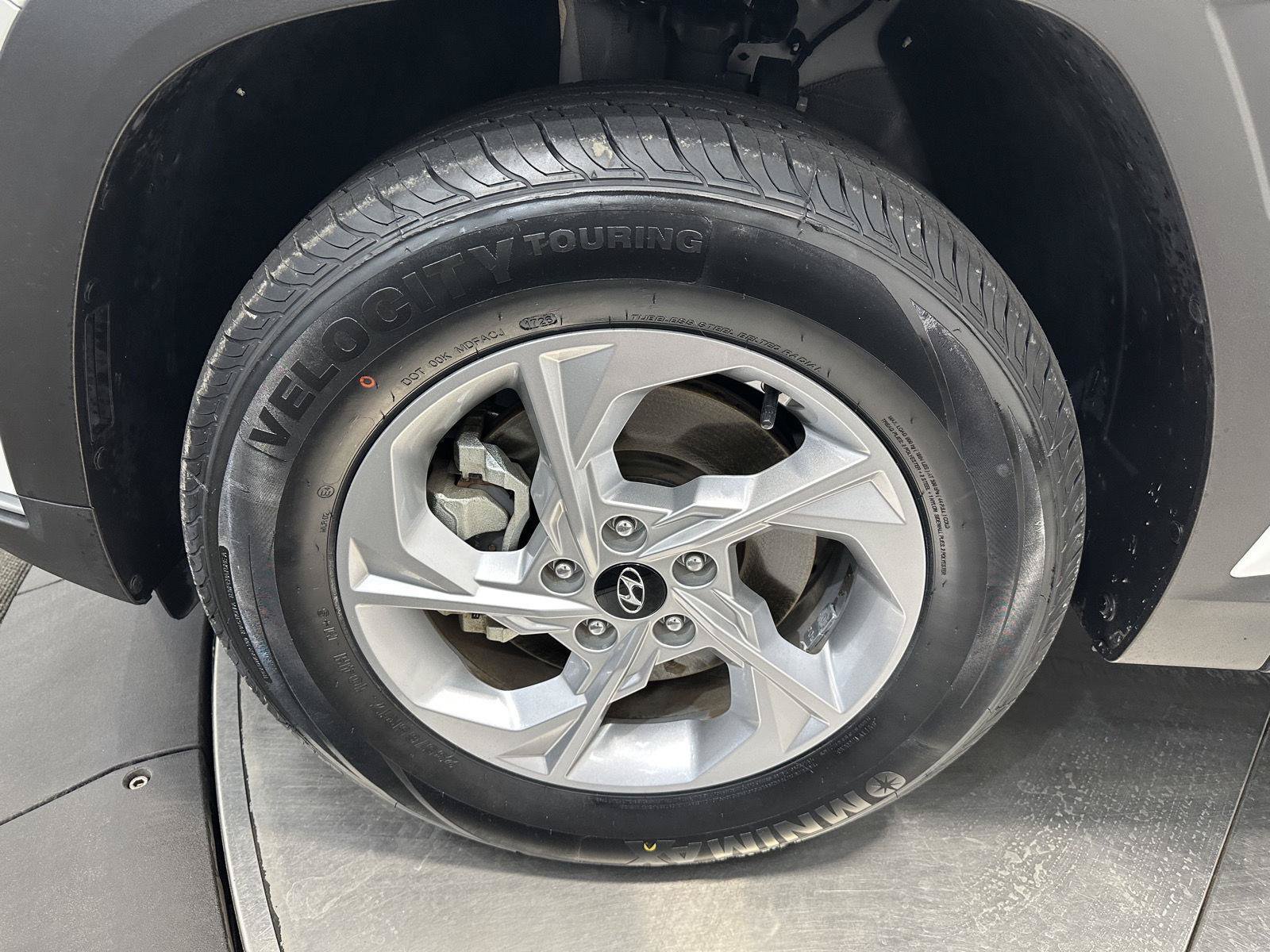 Certified 2024 Hyundai Tucson SEL AWD/4WD image 9